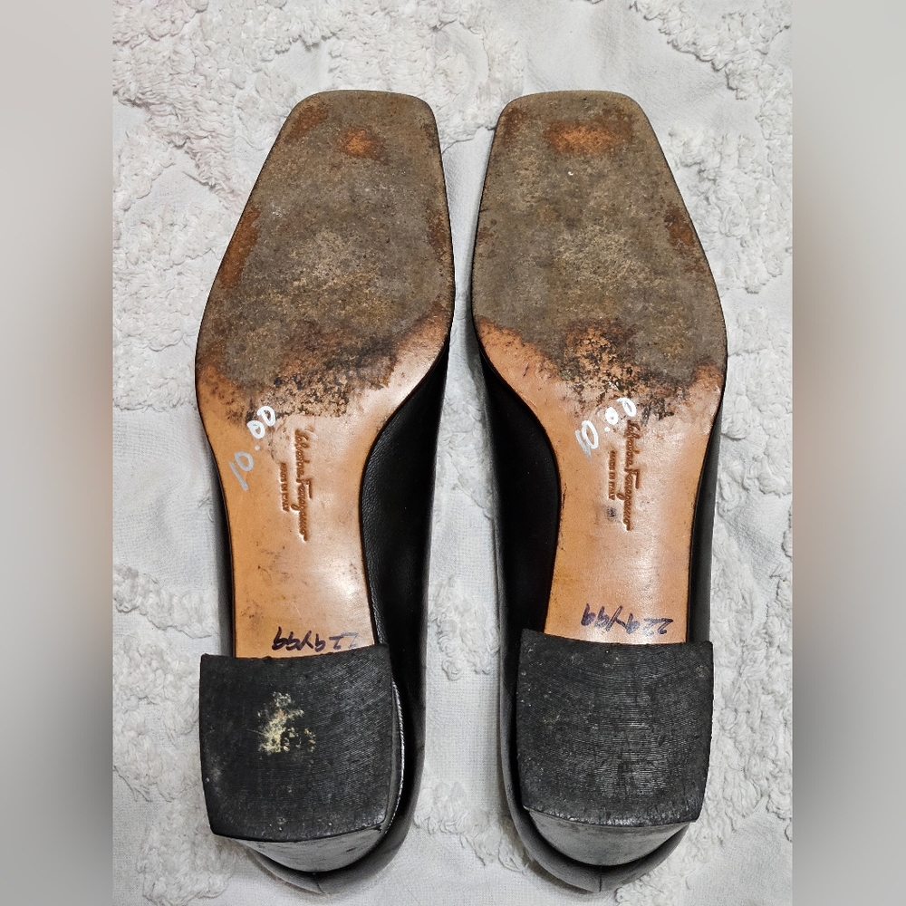 Vintage Salvatore Ferragamo Black Leather Square Toe Heels Pumps Size 9A - Picture 8 of 11